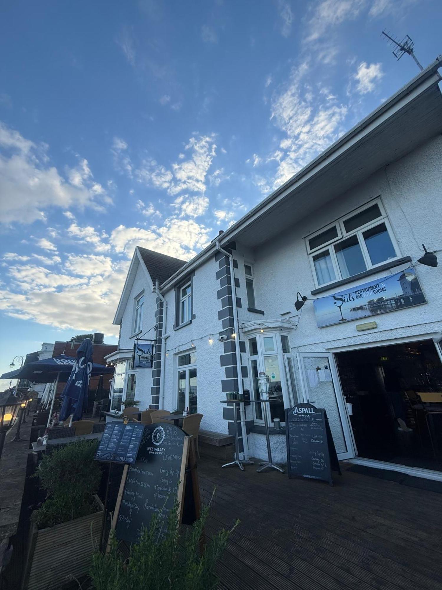 Sids Restaurant And Bar With Rooms Cardiff Exterior photo